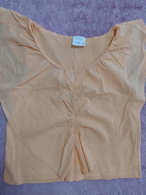 Zara girls crop top like new, orange with ruffles