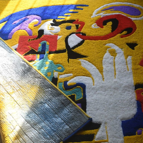 Mac Miller Faces handmade rug new, 100% natural wool, 1.4m x 1.4m