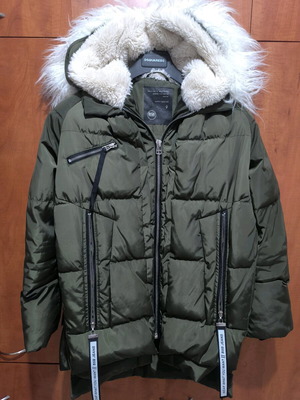 BSB women's jacket green used, medium size with fur on hood