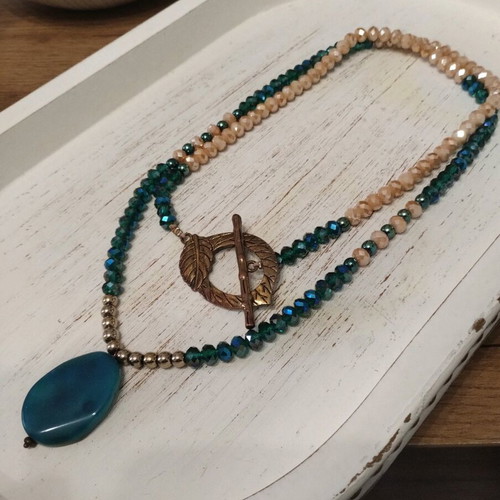 Long necklace like new