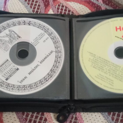 CD collection like new, set of 114 with cases