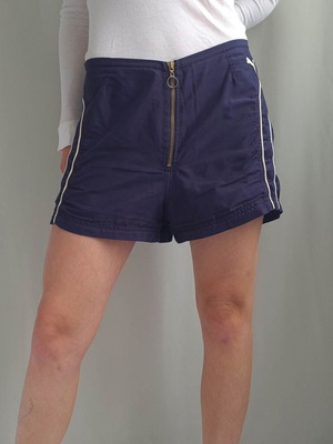 Puma vintage women's sports shorts size 42 / L / XL / W32