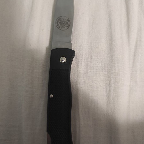 Smith & Wesson SW300N Eagle Scrimshaw knife like new, stainless steel blade