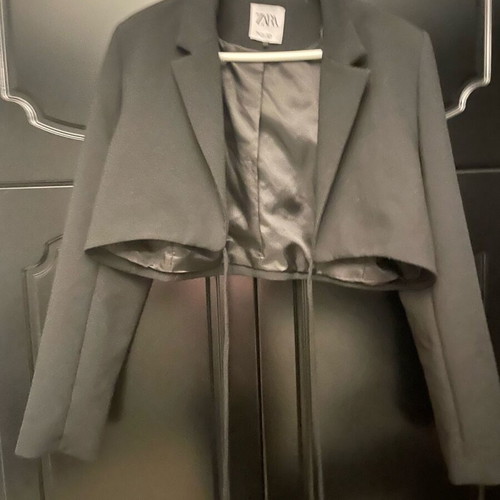 Zara cropped blazer used, black with lace cut cords