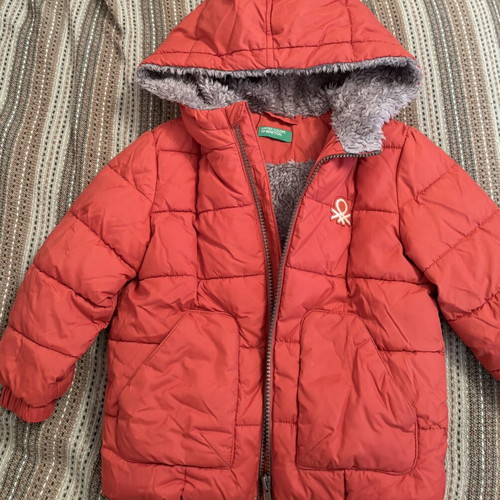 Benetton red jacket for boy, like new, size 92 cm