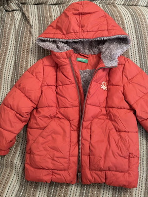 Benetton red jacket for boy, like new, size 92 cm