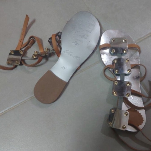 Sorelle women's sandals like new, size 37, beige with metal details