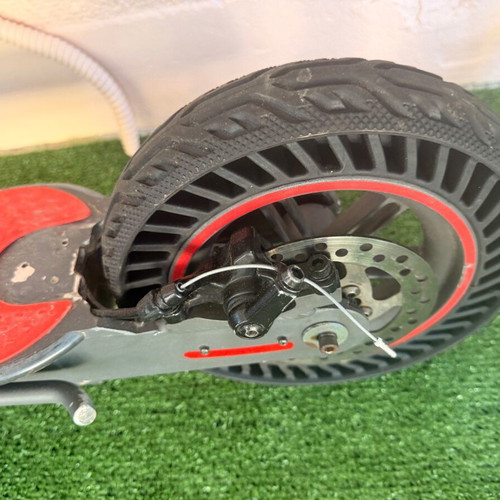 Ηλεκτρικό scooter m365 μεταχειρισμένο με πρόβλημα E0, λάστιχα 10”