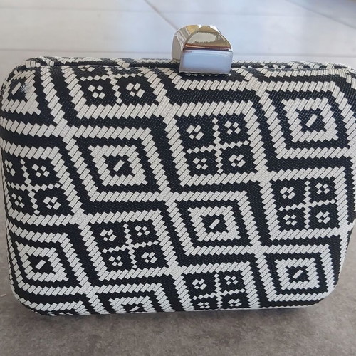 Zara shoulder bag new with chain and ethnic design