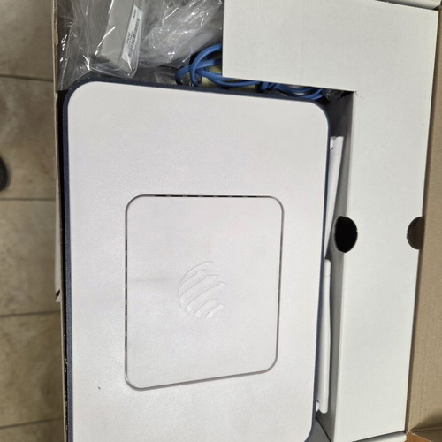 Oxygen miniOffice Broadband Gateway modem/router new