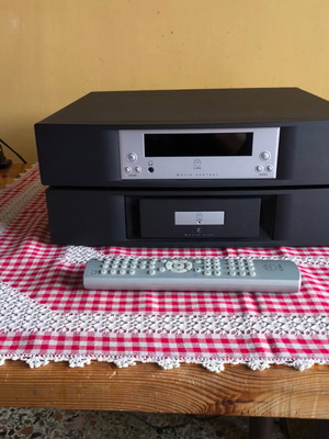 Linn Majik Kontrol/Majik 2100 preamplifier and power amplifier set like new