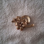 Pin like new