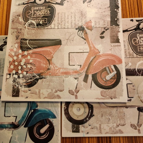 Vespa art prints like new, set of 3, 40cm x 40cm