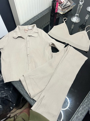 H&M SET KNIT LARGE NEW