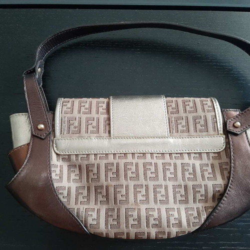 Τσάντα χειρός Fendi μπεζ καφέ σαν καινούρια