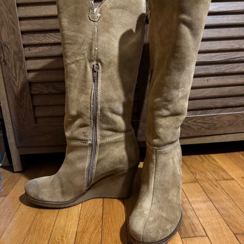 Suede boots like new, beige with inner fur, size 40