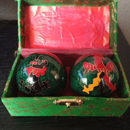 Chinese relaxation balls with soothing sound
