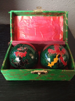 Chinese relaxation balls with soothing sound