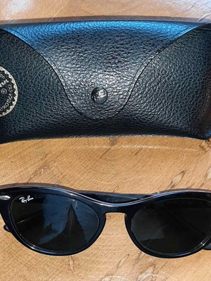 Дамски слънчеви очила Ray-Ban Nina RB 4314N 601/31 Черни