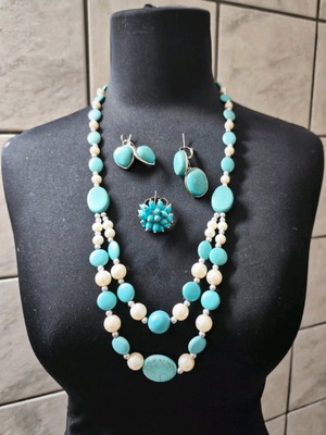 Turquoise Howlite and Pearl Set like new