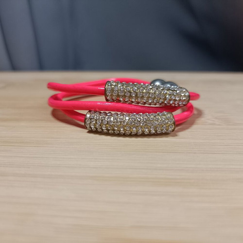 Fuchsia women's bracelet with rhinestones