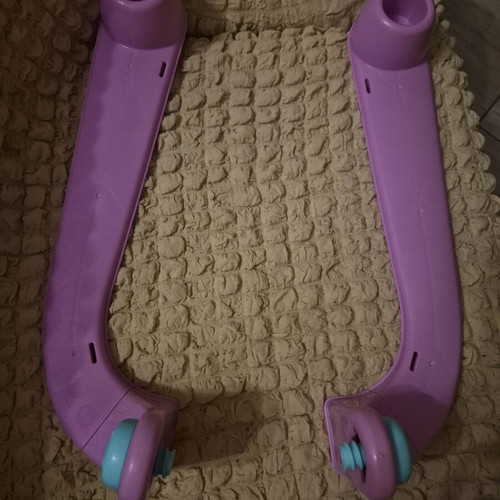 Fisher Price Pink Piano Keyboard used with batteries and stand