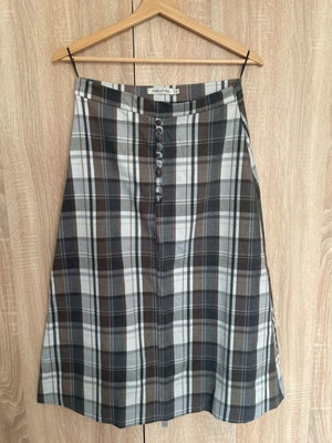 Milkwhite plaid midi skirt