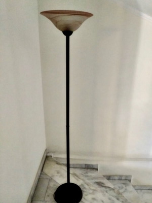 Floor lamp like new for living room or bedroom