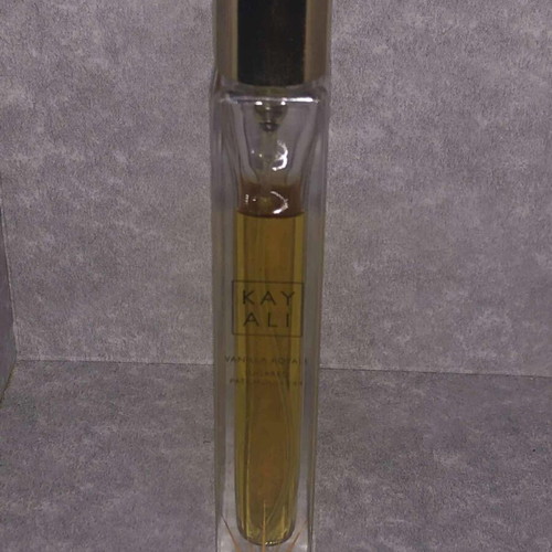 Kayali Vanilla Royale Sugared Patchouli mini perfume like new 10 ml