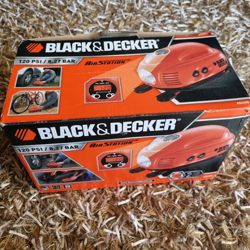 Black & Decker ASI200-XJ Multi-Purpose Air Compressor like new, orange