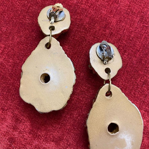 Vintage gold earrings like new with colorful stones and pearls