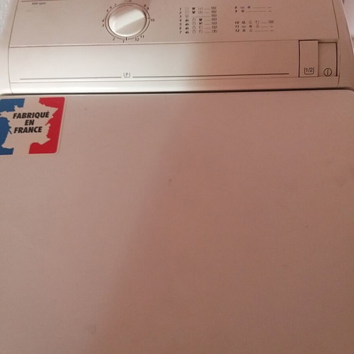 Brand washing machine, 5 kg capacity, broken door plastic