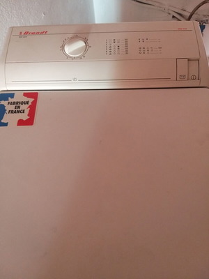 Brand washing machine, 5 kg capacity, broken door plastic