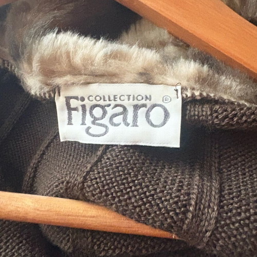 Figaro cardigan with fur collar size medium like new brown