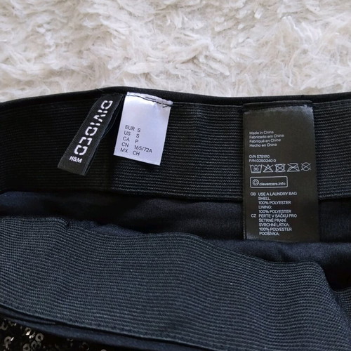 H&M black sequin skirt S like new