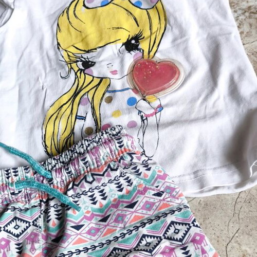 Girls' set No3-4 with Joyce t-shirts and Lupilu shorts used