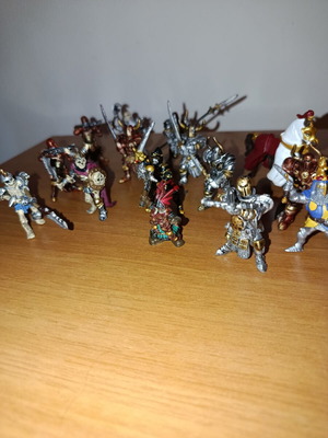 Mini φιγούρες πολεμιστές plastoys 2008 σετ 15 σαν καινούργιο