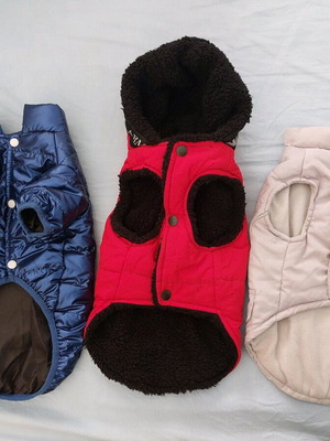 Μπουφάν σκύλου σαν καινούργια, για μικρό σκύλο 5 κιλών, σετ 3 τεμαχίων