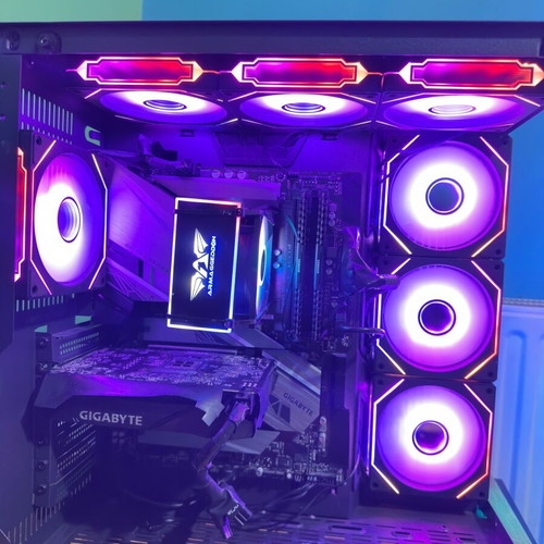 Gaming PC i5 10400 with GTX 1650, 16GB RAM, RGB case, like new