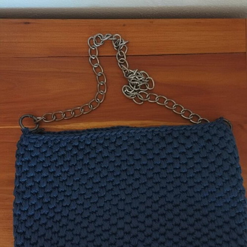 Knitted shoulder bag like new, blue