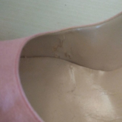 Ellen pink pumps used with some defects, size 40