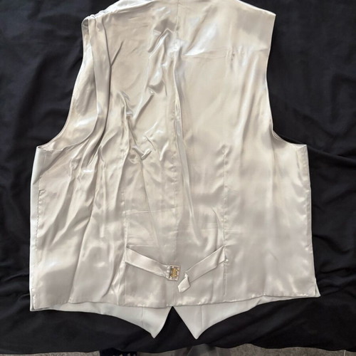 Vest Boggi Milano like new, cream with satin lining and adjustable back