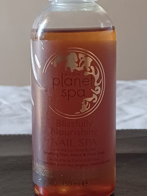 Avon Planet Spa Blissfully Nourishing Nail Spa with African Shea Butter like new