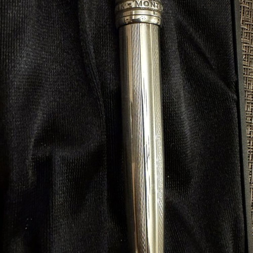 Montblanc Meisterstück Solitaire Silver Fountain Pen like new with original ink