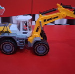 Tractor 35cm like new