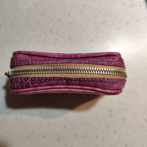 Coccinelle leather wallet like new, pink-purple