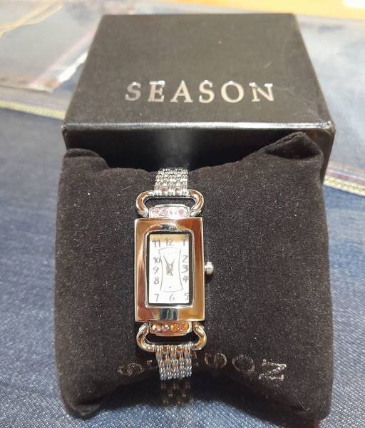 VINTAGE ΡΟΛΟΙ ΚΑΙΝΟΥΡΓΙΟ SEASON TIME  ΜΕ ΜΠΡΑΣΕΛΕ ΓΥΝΑΙΚΕΙΟ