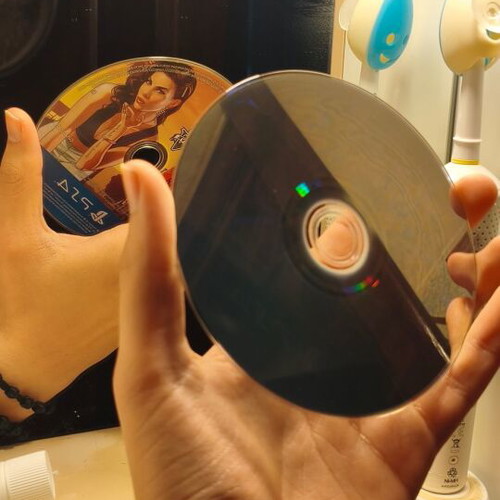GTA 5 PS4 version like new without cover