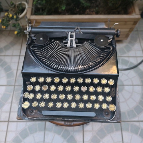 Remington Portable typewriter used, with cover, USA 1920-1930