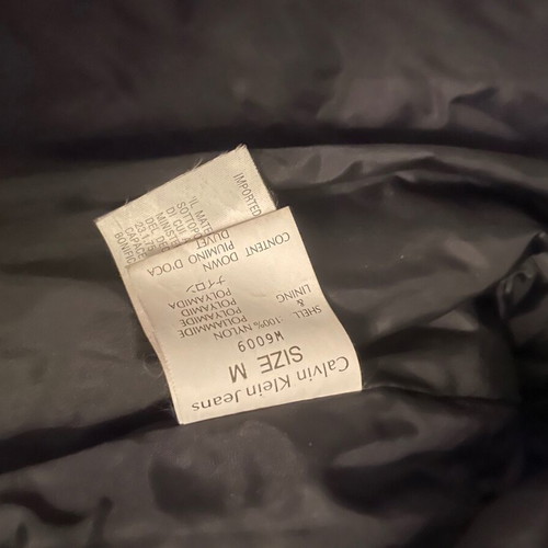 Calvin Klein short puffer jacket black like new, size M/S